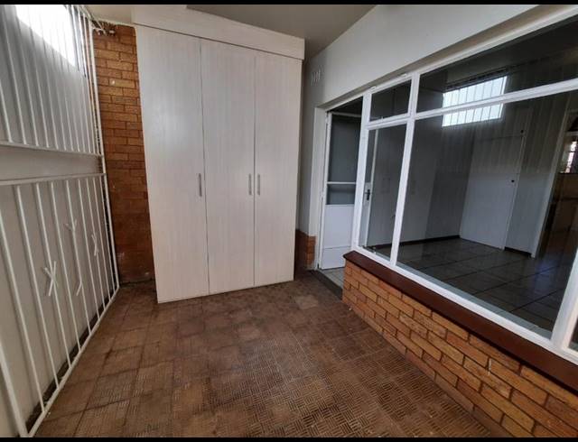 1 BEDROOM PROPERTY TO RENT IN VANDERBIJLPARK CE 1